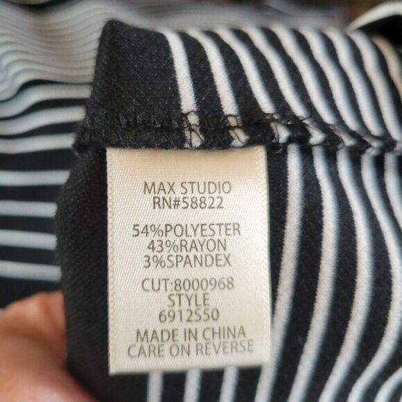 Max Studio Small Dress Black White Stripes Rayon Spandex Poly flutter sleeve EUC - Picture 8 of 9